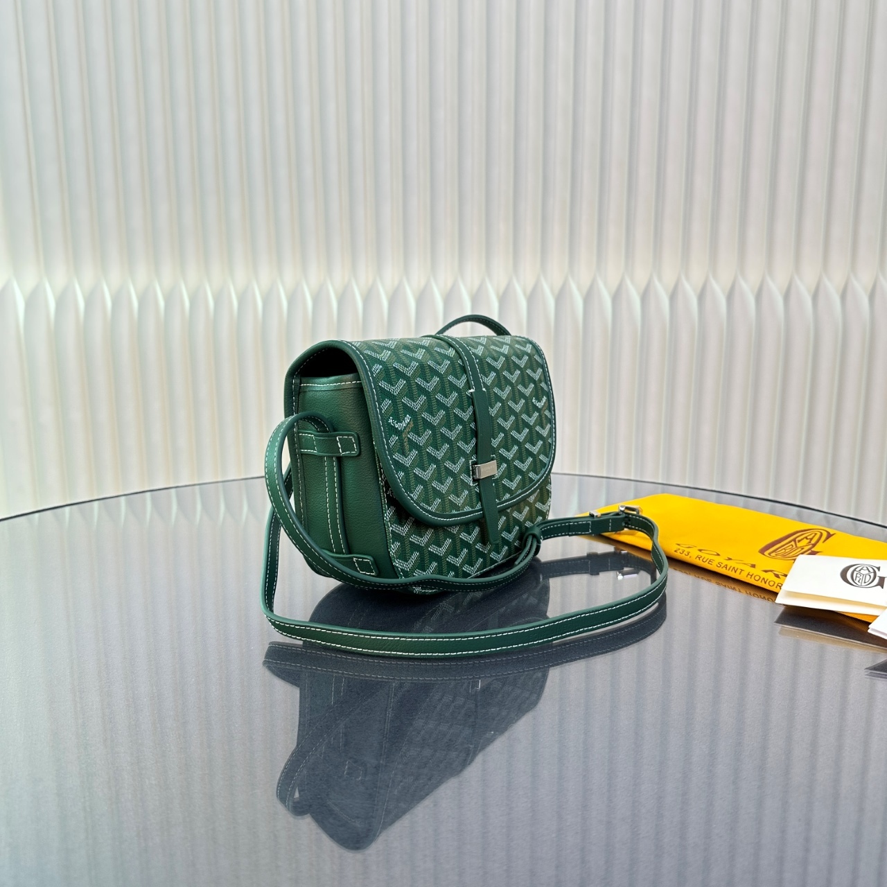 ゴヤール「Goyard」 Messenger シリーズ ショルダーバッグ