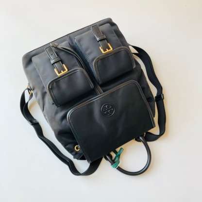 トリー バーチ「Tory Burch」TB パッチワークレザータグ バックパック
