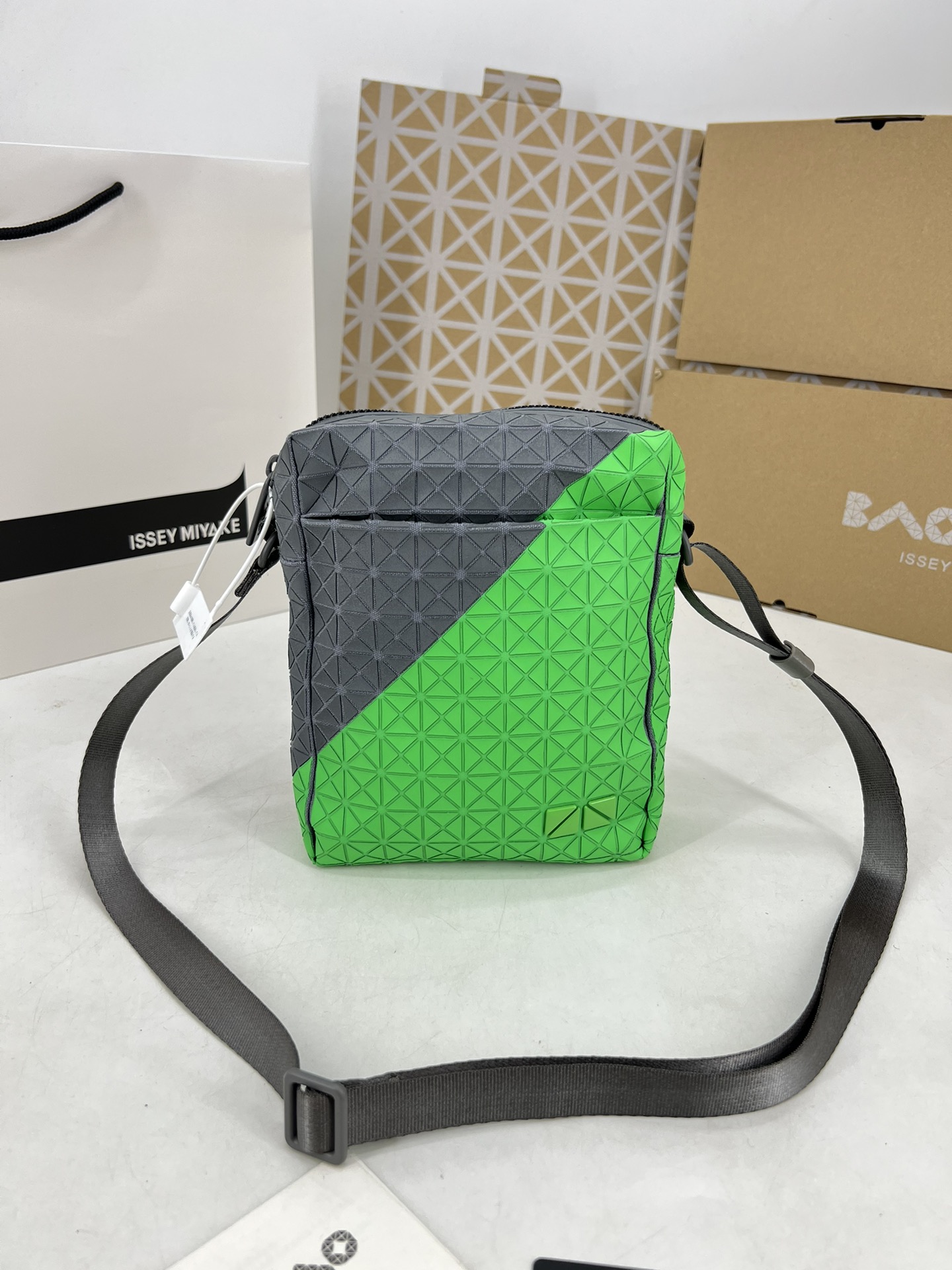 イッセイ・ミヤケ「Issey Miyake」  KURO PATCHWORK ショルダーバッグ