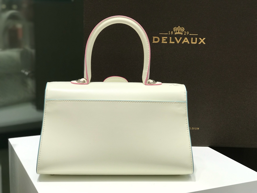 デルヴォー「Delvaux」 Brillant Mini Cashmere カシミアハンドバッグ