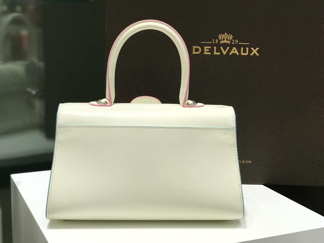 デルヴォー「Delvaux」 Brillant Mini Cashmere カシミアハンドバッグ