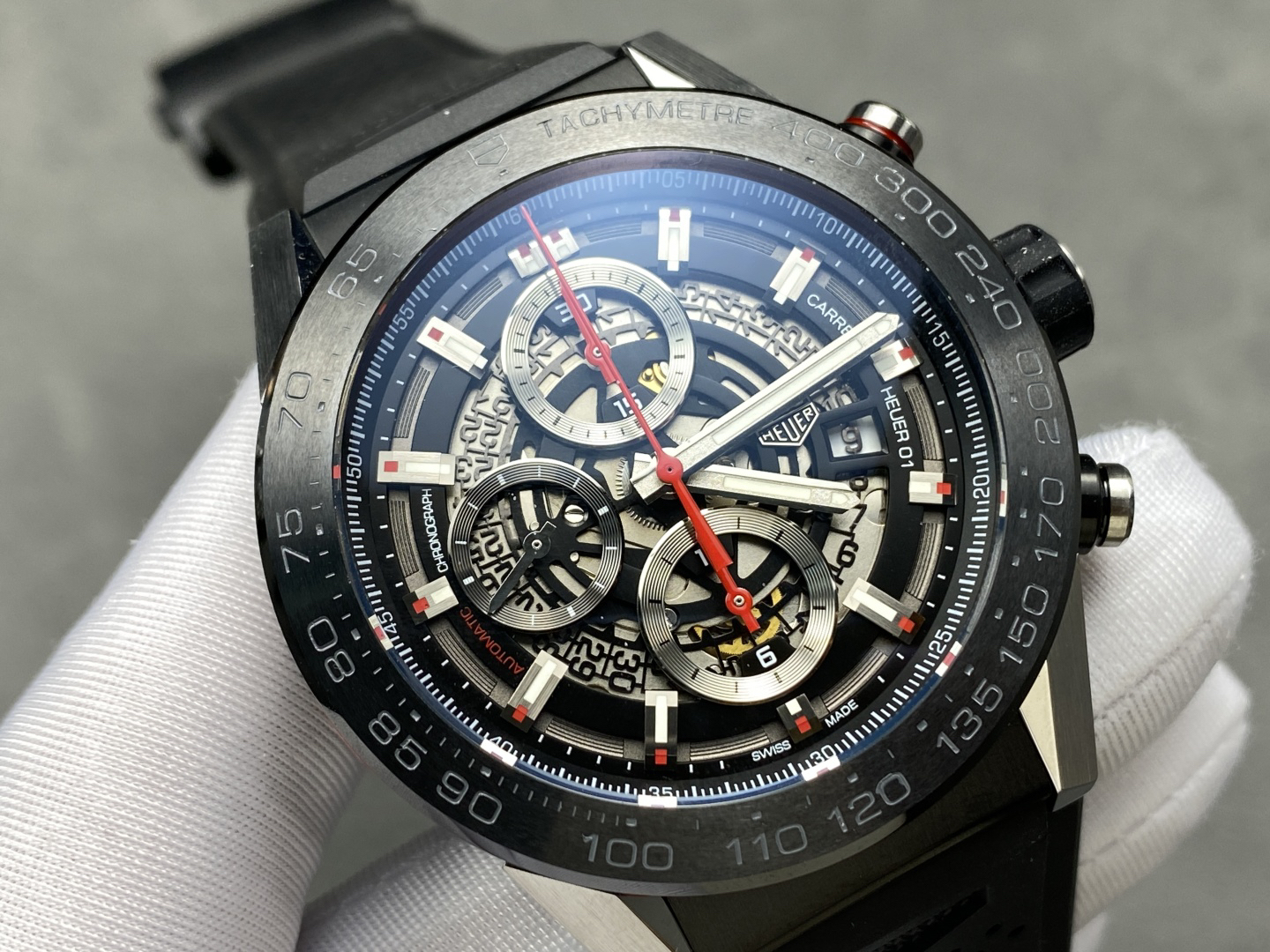 タグ・ホイヤー「TAG Heuer」カレラ ヒューアークロノグラフ 腕時計43mm