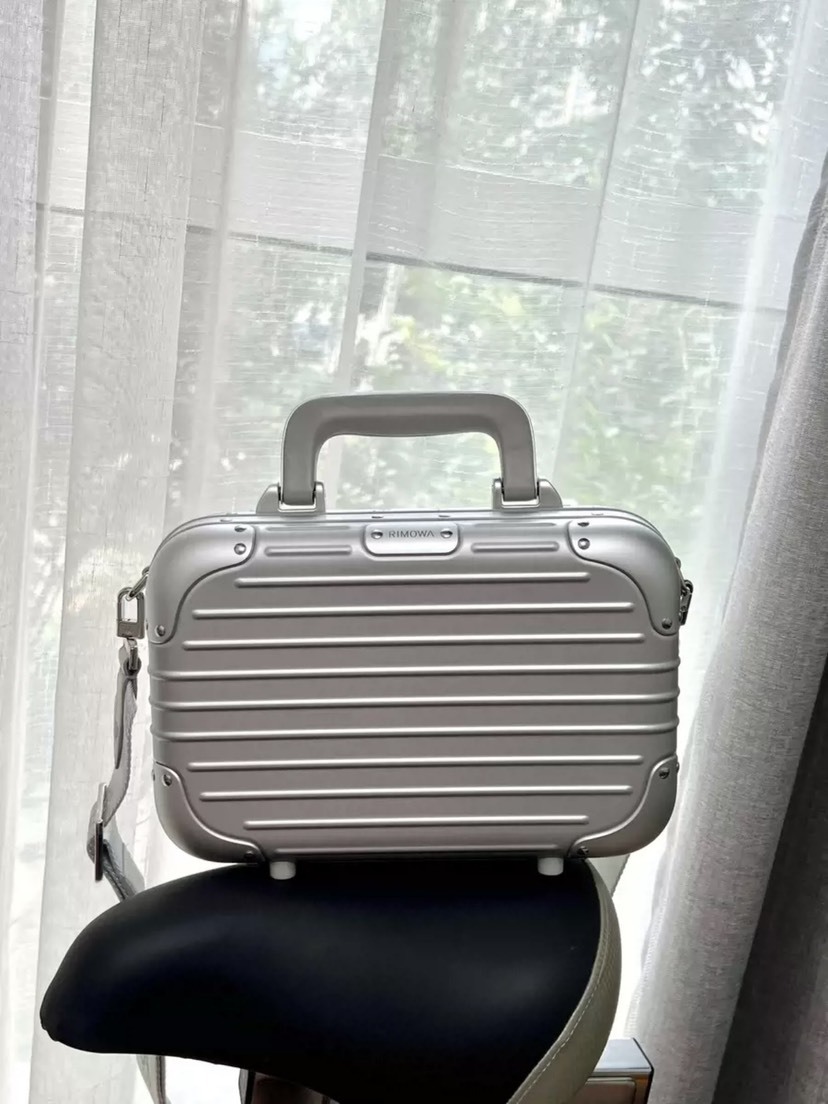リモワ「RIMOWA」The Original Bag アルミニウムマグネシウム合金 ボックスバッグ