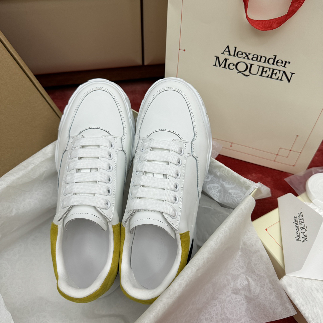 アレキサンダー・マックイーン［Alexander McQueen］Oversized Sneaker "Silk Gloss Leather" スニーカー