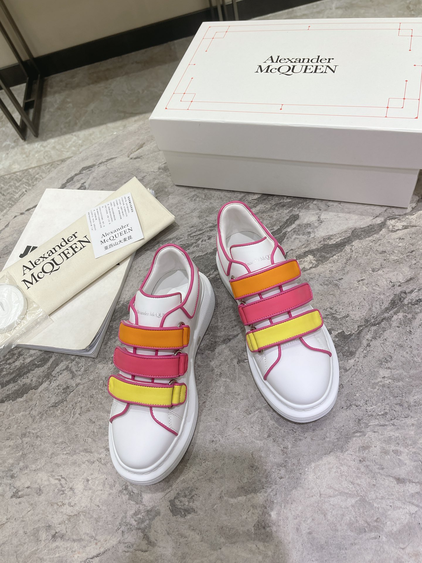 アレキサンダー・マックイーン［Alexander McQueen］Oversized Sneaker スニーカー