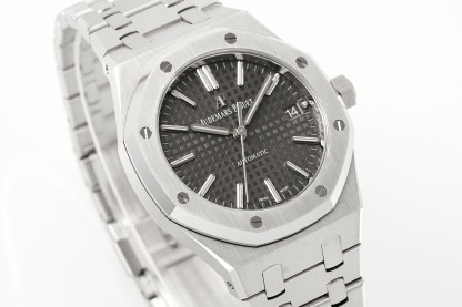 オーデマ ピゲ「Audemars Piguet」ロイヤルオーク 自動巻き腕時計 37MM