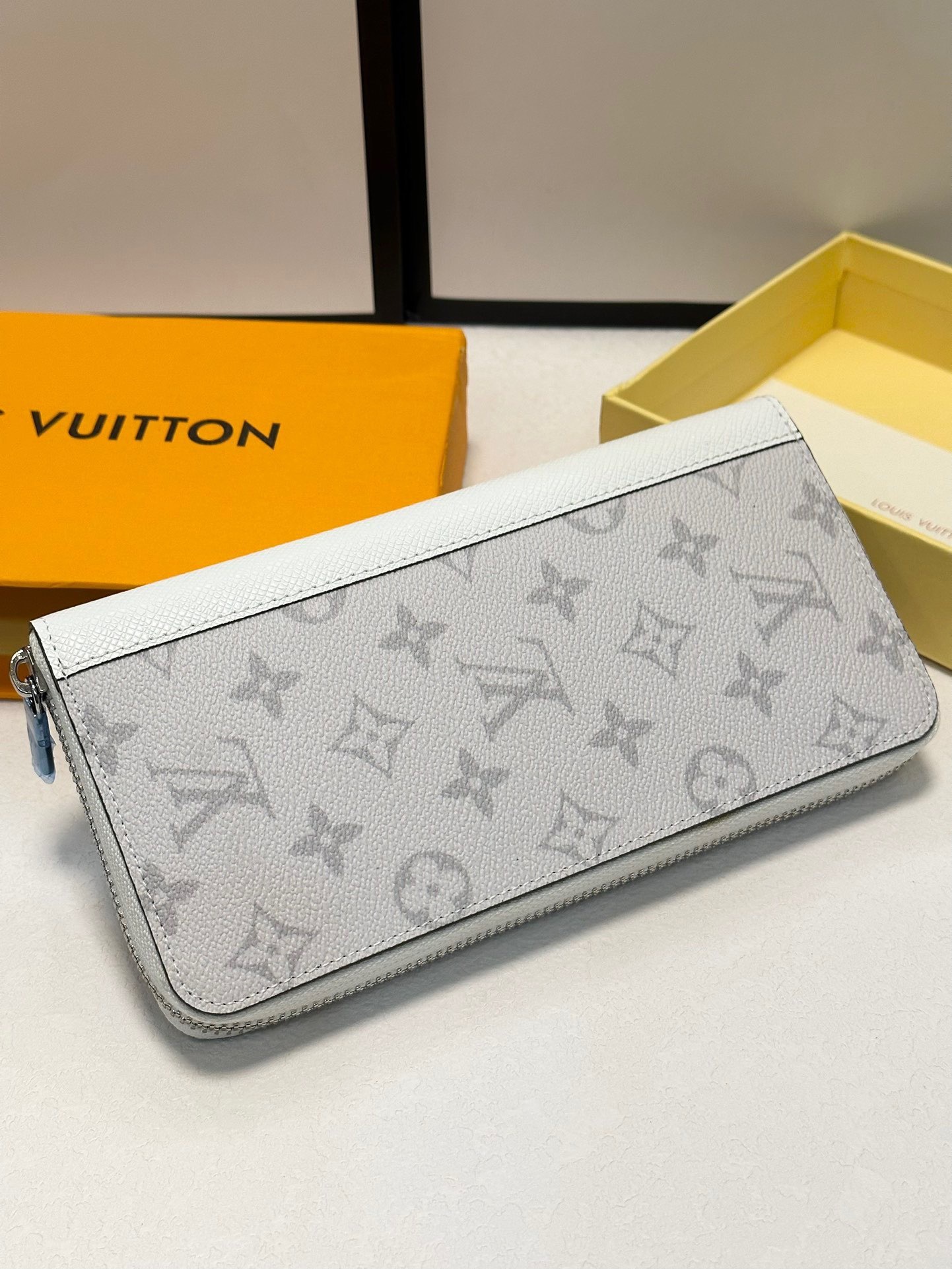 ルイ・ヴィトン「Louis Vuitton」ジッピーウォレット･ホリゾンタル