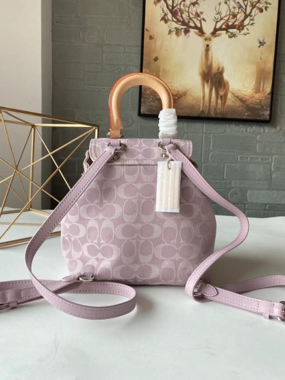 コーチ「Coach」Riya 21 デニム バックパック