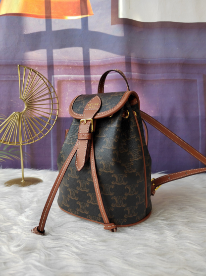 セリーヌ「Celine」Triomphe ミニ バックパック