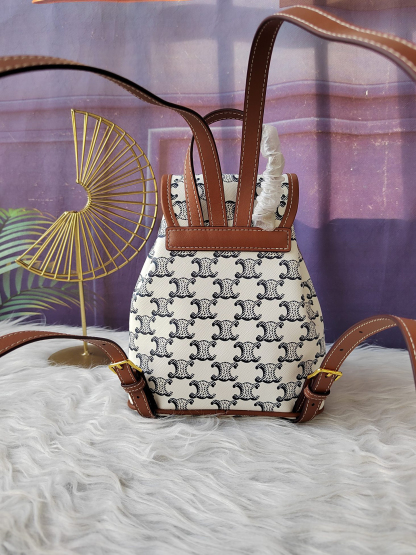 セリーヌ「Celine」Triomphe ミニ バックパック