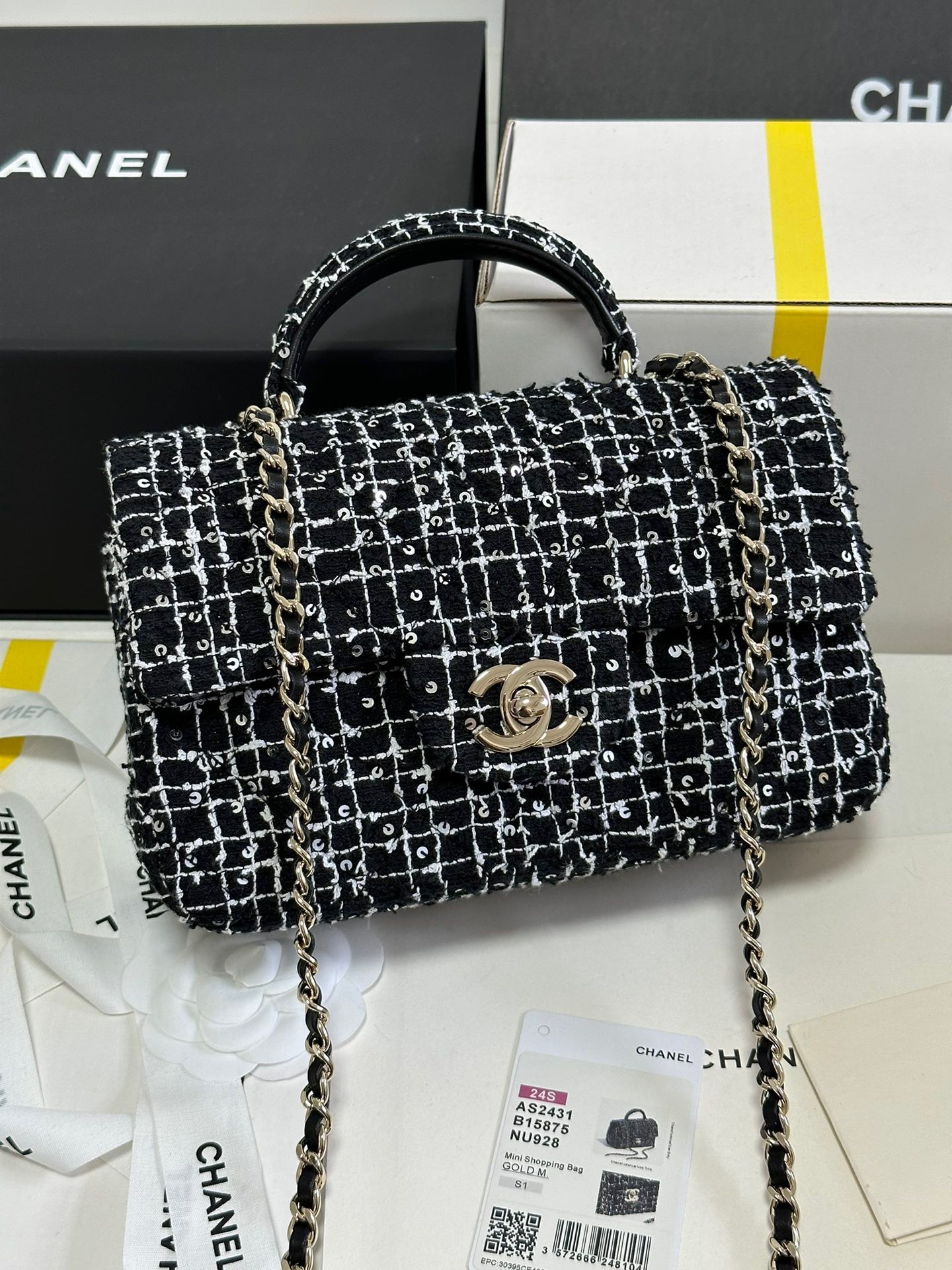 シャネル「Chanel」24P ツイード スパングル CFミニ ショルダーバッグ