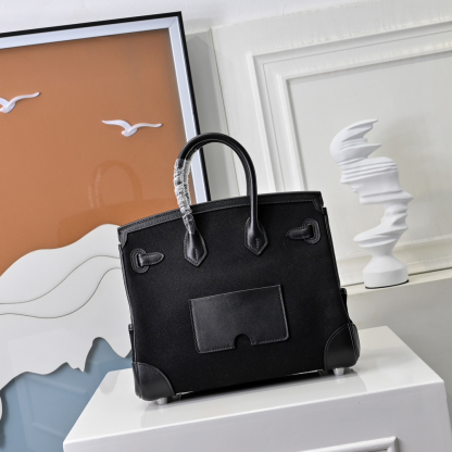 エルメス「Hermès」Cargo スウィフトレザー＆トワル クアドリル シルバーハードウェア バッグ