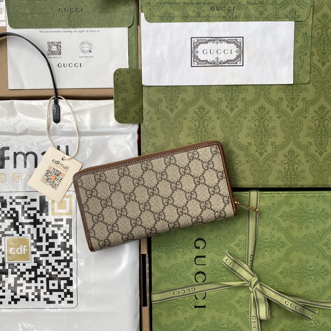 グッチ「Gucci」シグネチャー レザー ウェブ ジップアラウンドウォレット