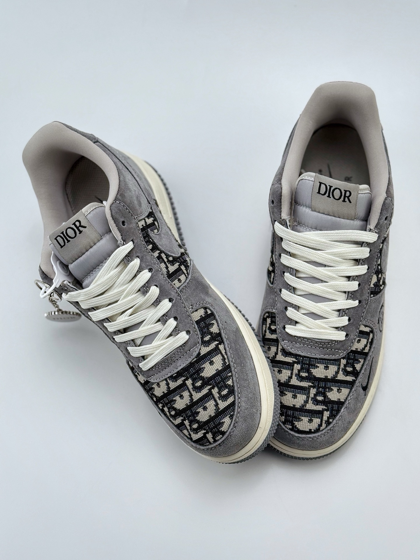「限定コラボモデル」DIOR x Travis Scott x Nike Air Force 1 Low 07 スニーカー-ISETAN PRESTIGE CURATED