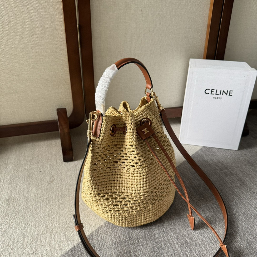 セリーヌ「Celine」＆カーフレザー クラシックバスケットバッグ