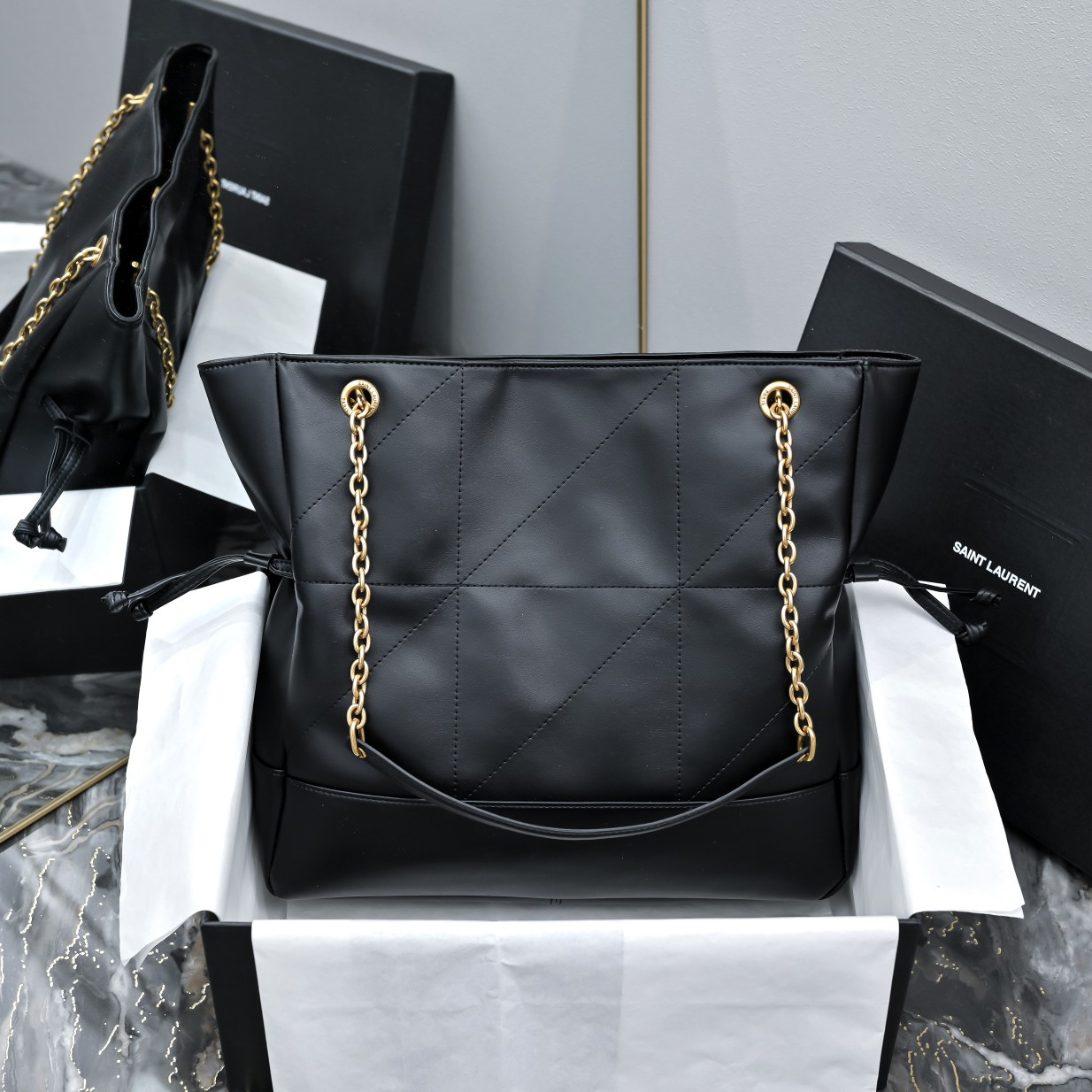 サンローラン「Saint Laurent」‌POCHON ドローストリングバケットバッグ