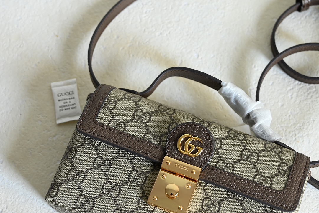 グッチ「Gucci」キャンバス ロックショルダーバッグ