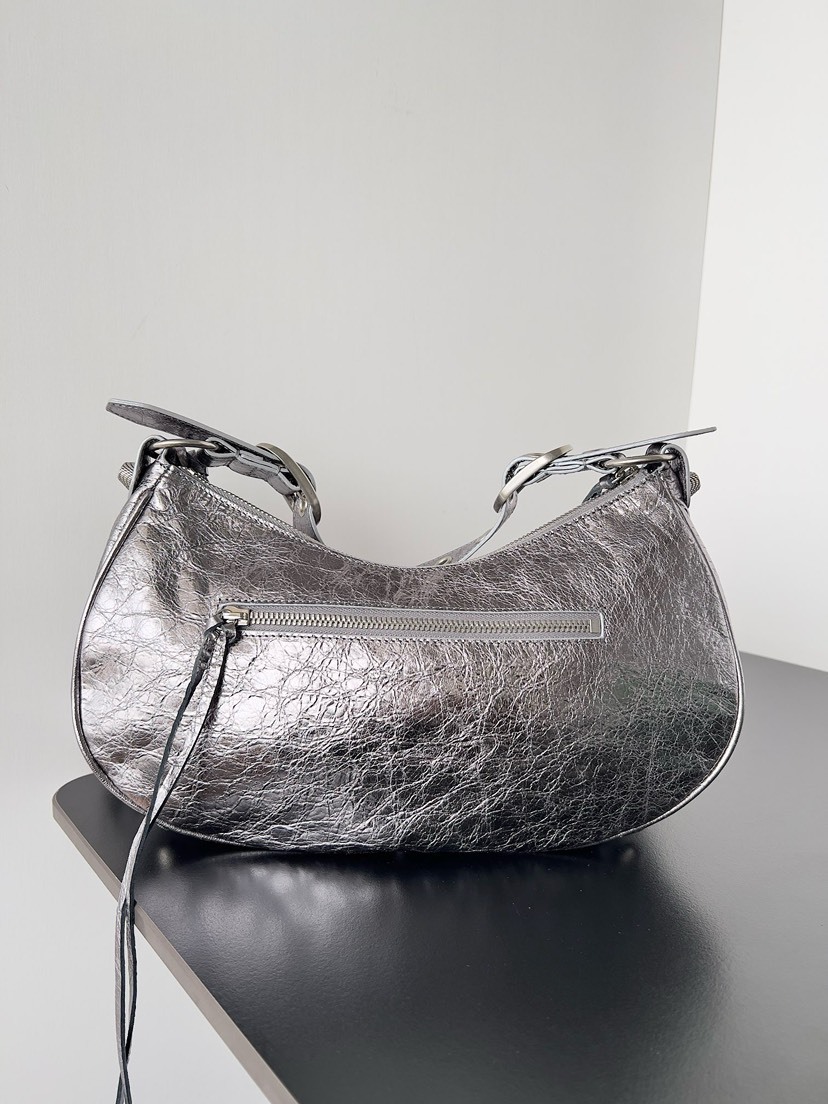 バレンシアガ「Balenciaga」ショルダーバッグ