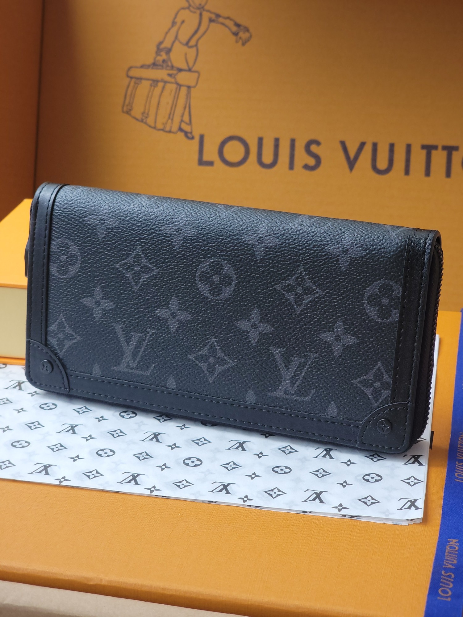ルイ・ヴィトン「Louis Vuitton」TRUNK ラジッパー式長財布
