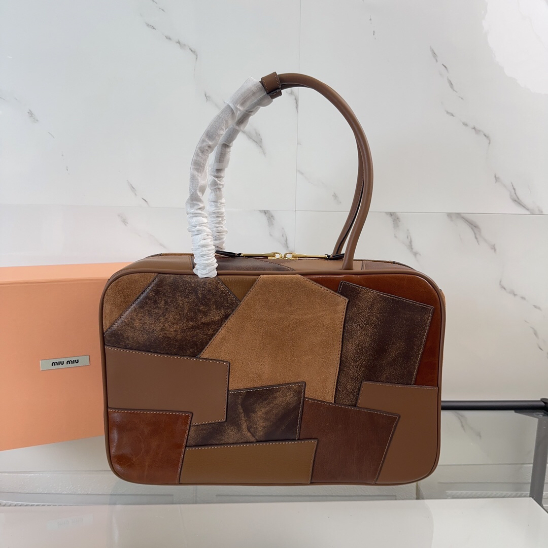 ミュウミュウ「Miu Miu」パッチワーク トートバッグ マルチレザー ラージサイズ
