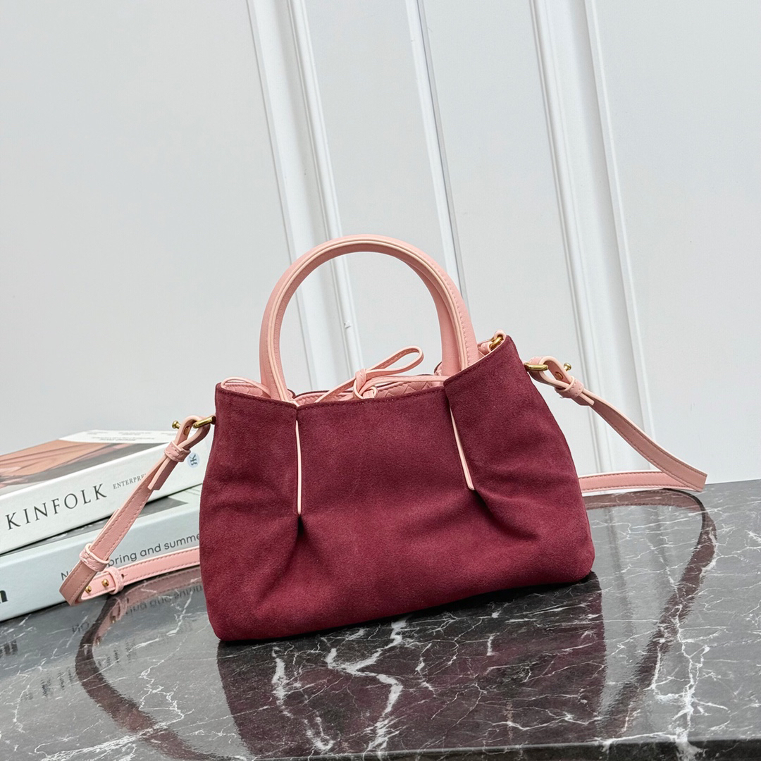 ボッテガ・ヴェネタ「Bottega Veneta」 Pinacoteca スモール トートバッグ