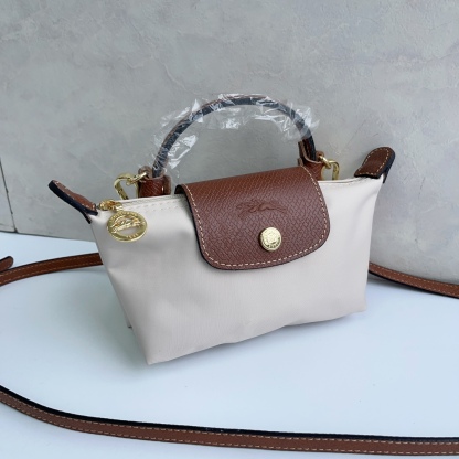 ロンシャン「Longchamp」 Le Pliage Mini ポーチバッグ