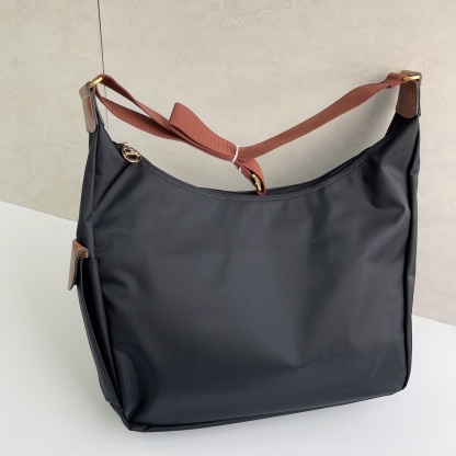 ロンシャン「Longchamp」Le Pliage Xtra ショルダーバッグ