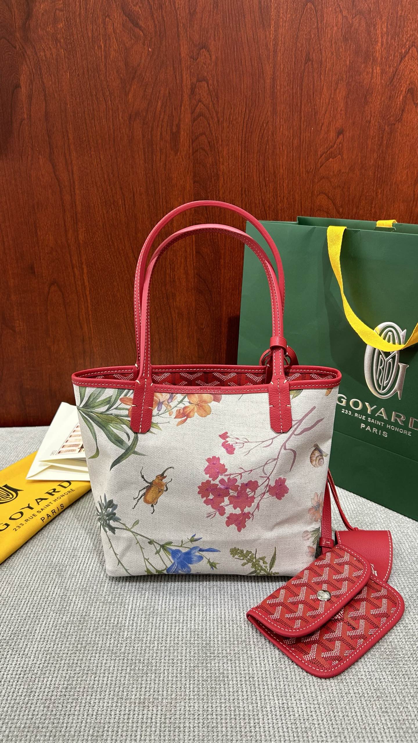 ゴヤール Saint Louis トートバッグを別角度から確認する商品写真