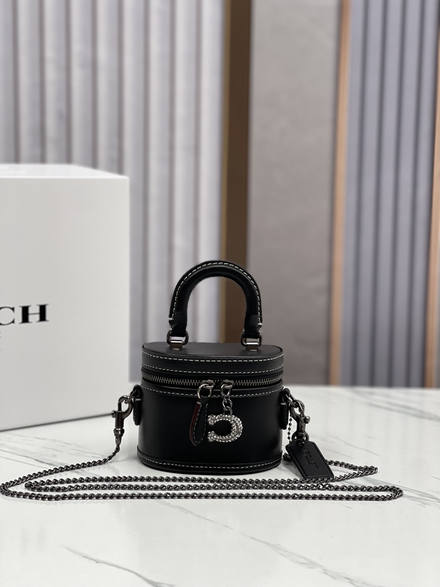 コーチ「Coach」Trail12 ミニボックスバッグ