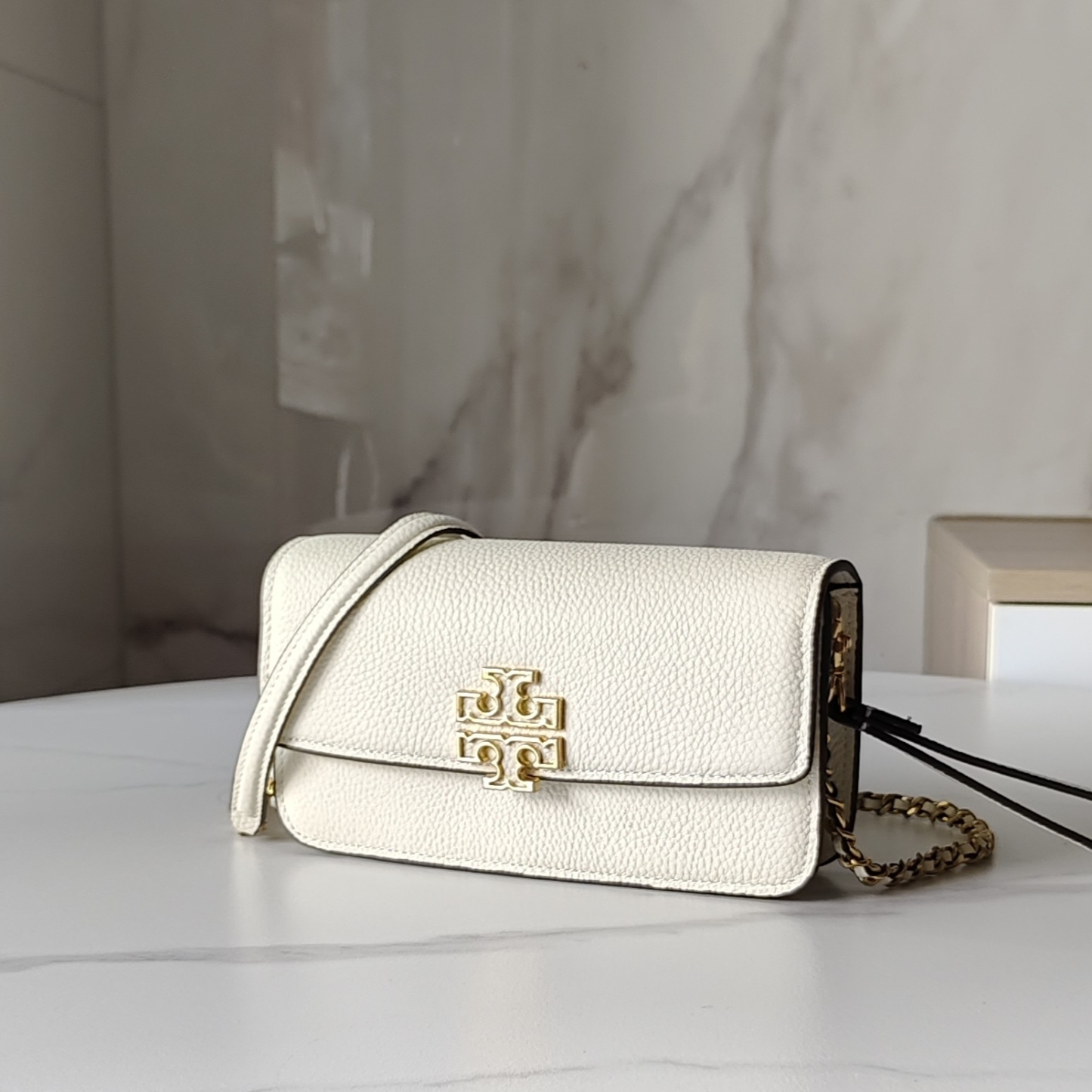 トリー バーチ「Tory Burch」  Britten ショルダーバッグ