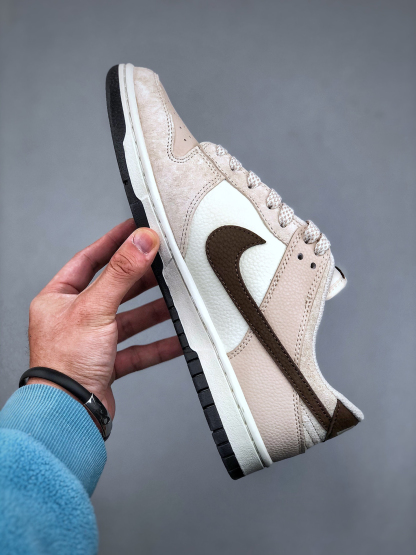 「コラボモデル」Burberry x NikeCOLLAB MIDNIGHT STAR