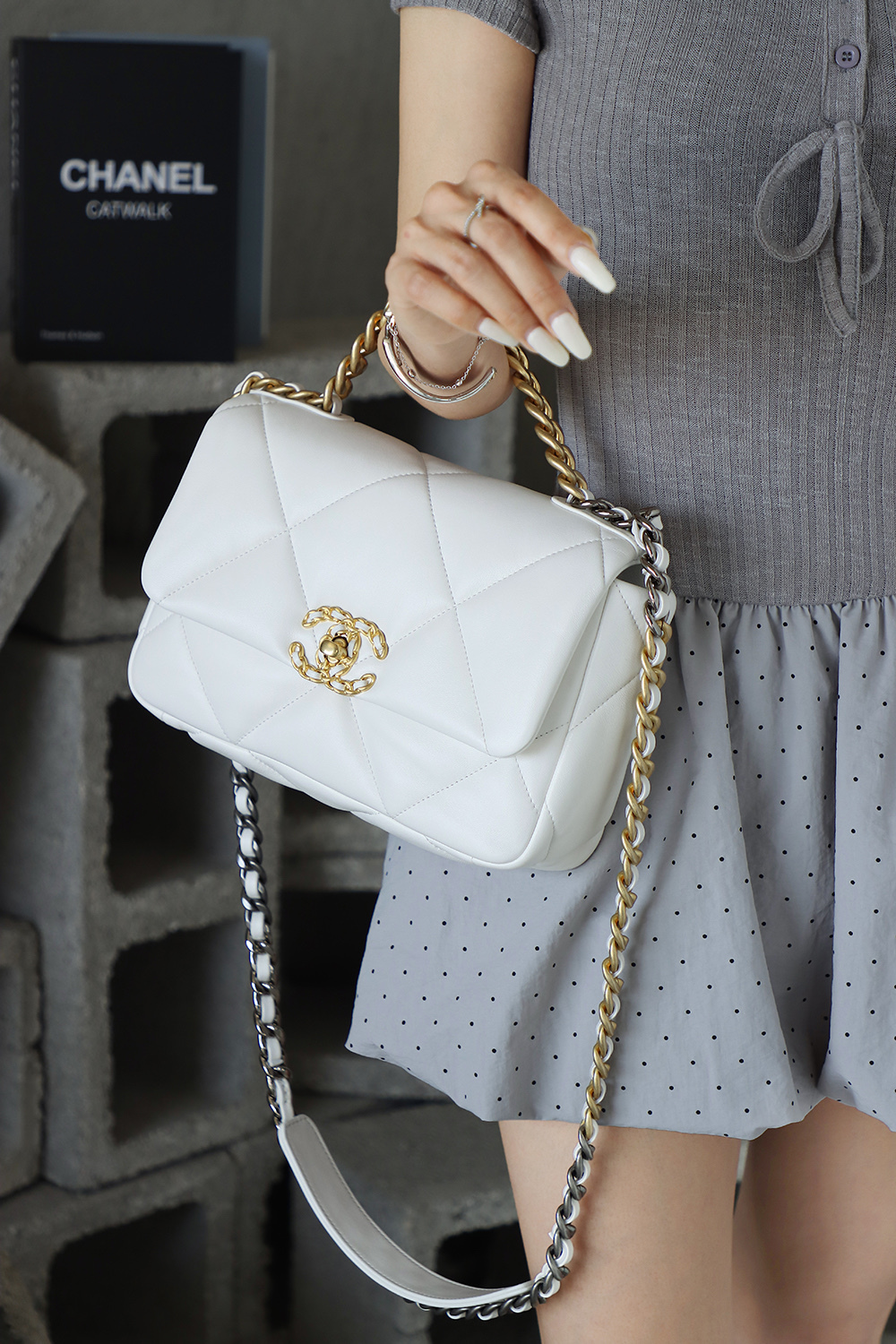 シャネル「Chanel」Classic Shoulder Bag