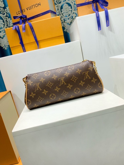 ルイ・ヴィトン「Louis Vuitton」Pochette Eva ハンドバッグ
