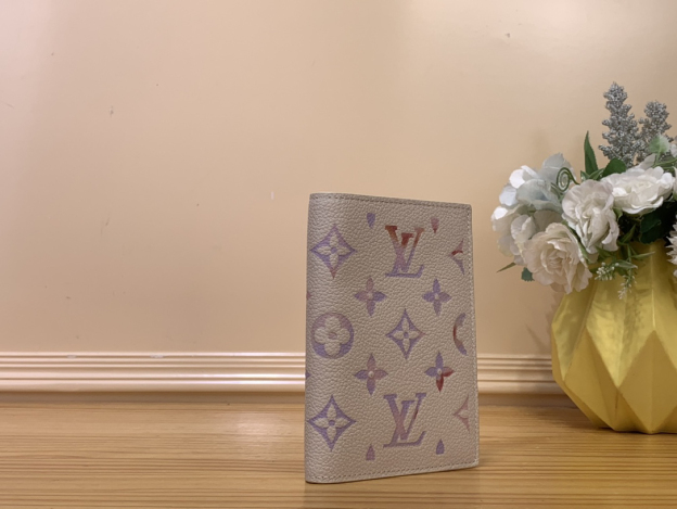 ルイ・ヴィトン「Louis Vuitton」パスポートホルダー