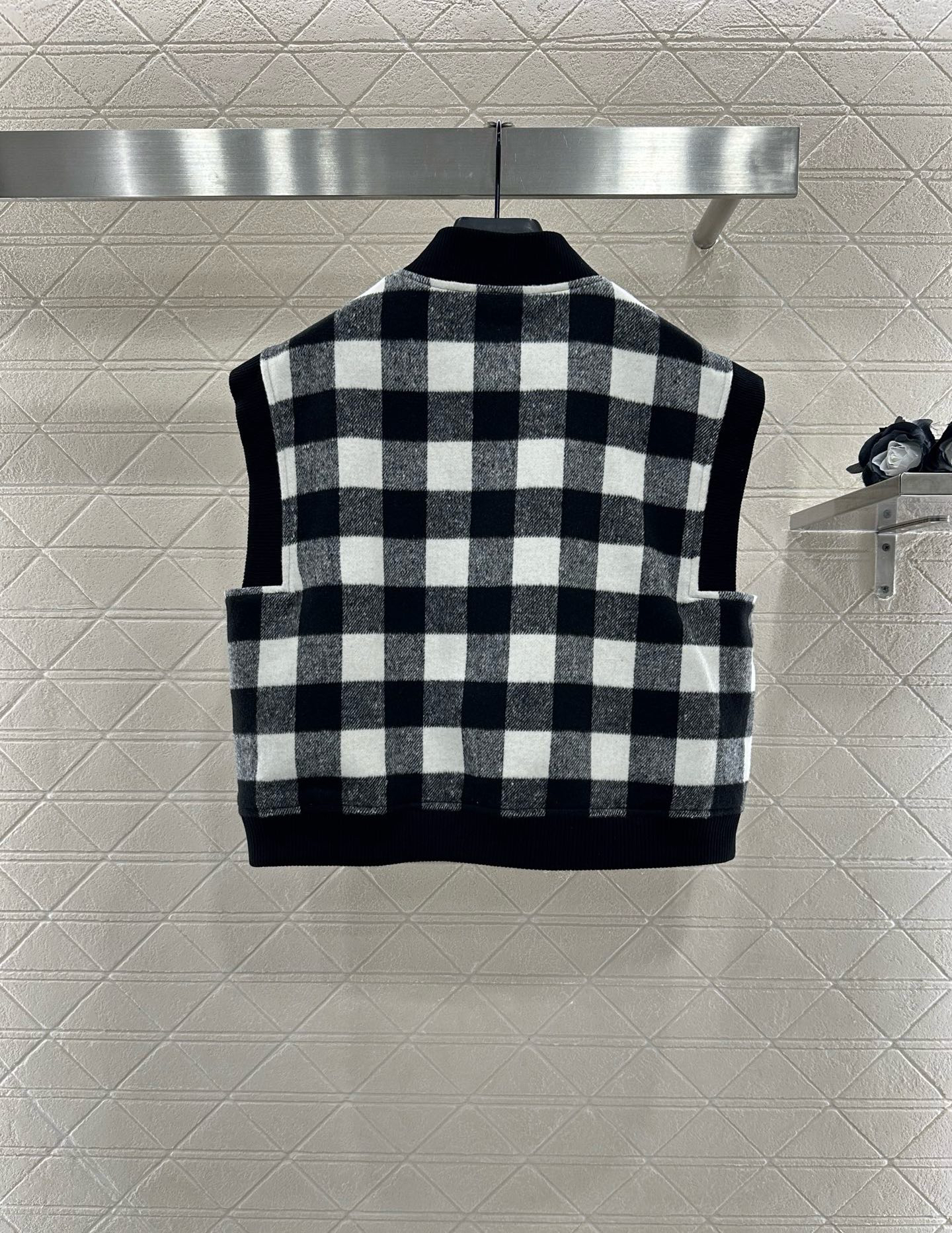 ルイ・ヴィトン「Louis Vuitton」25FW ダマスカスチェック ギャバジンコート-ISETAN PRESTIGE CURATED