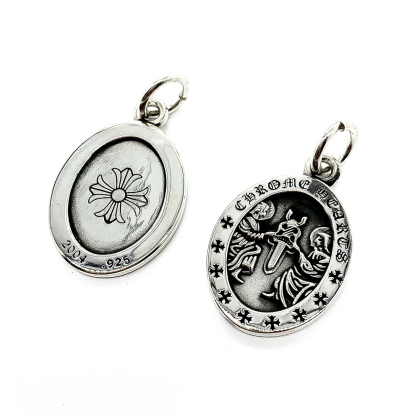 クロムハーツ「Chrome Hearts」エンジェルペンダント シルバーネックレス