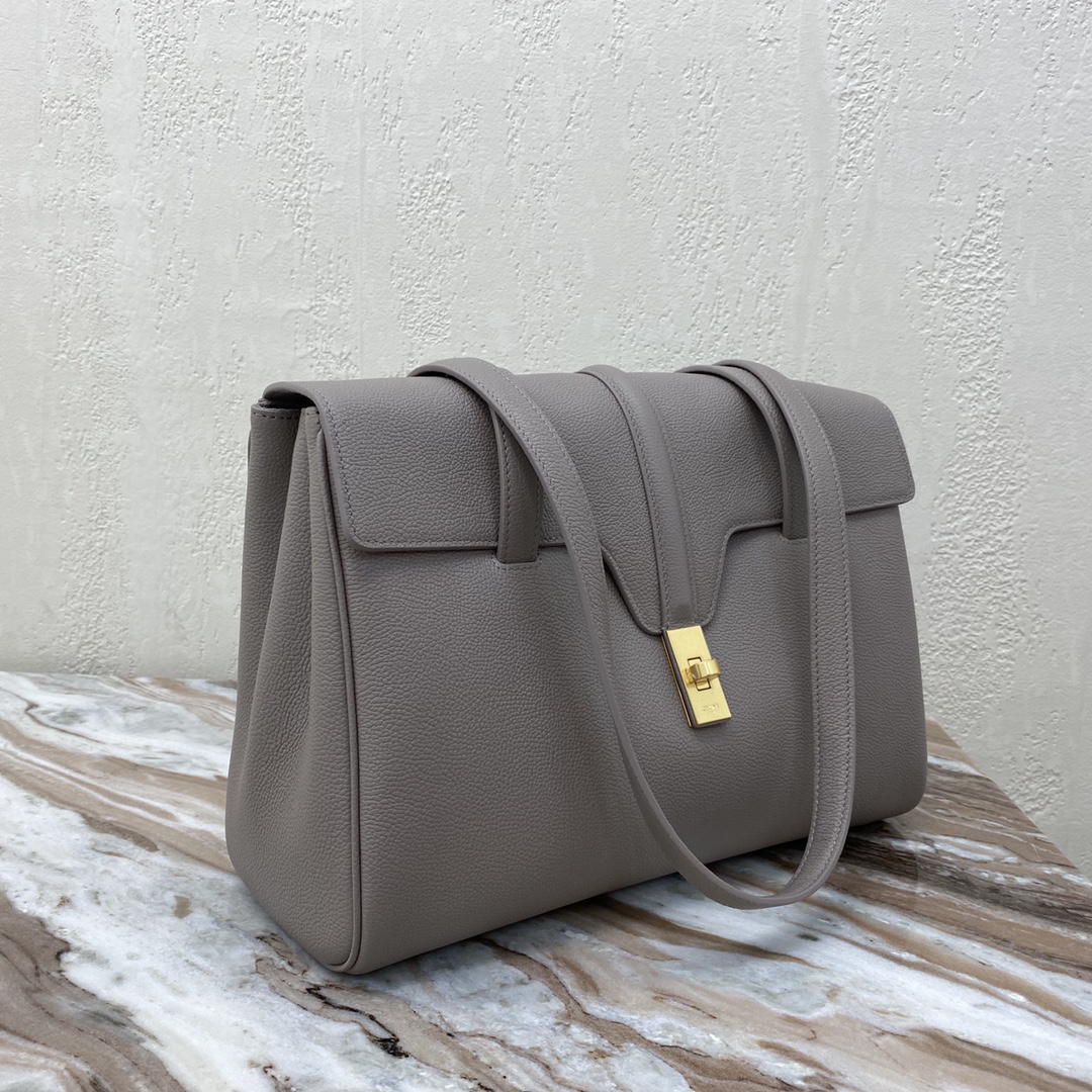 セリーヌ「Celine」SOFT 16 レザー ショルダーバッグ