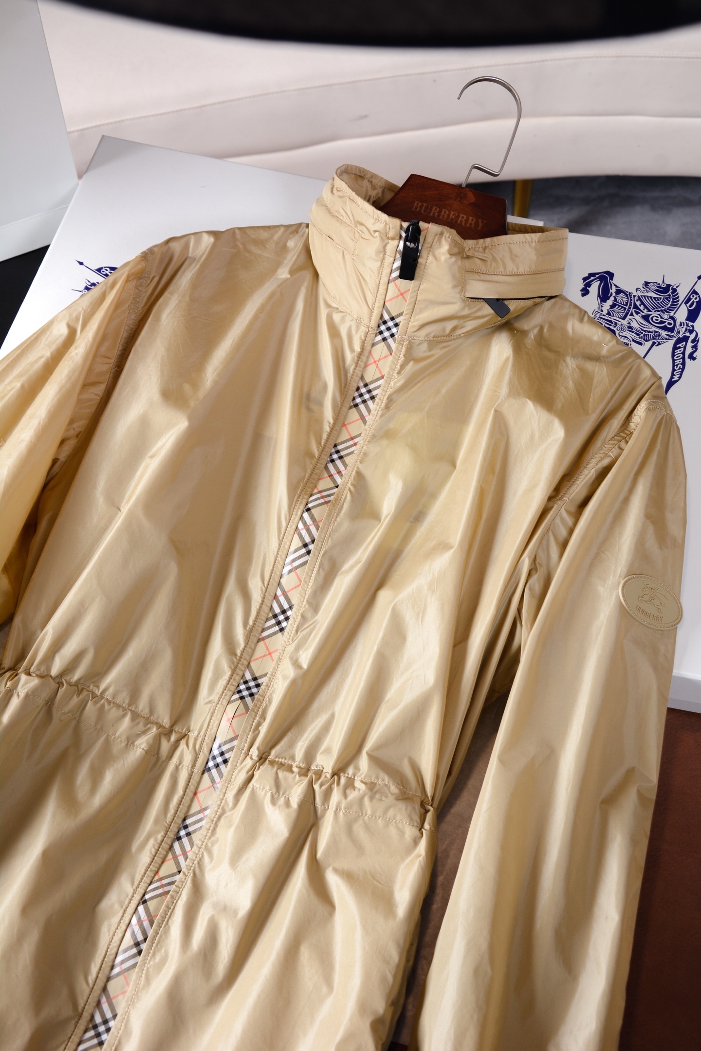 バーバリー「Burberry」Kensington Trench Coat