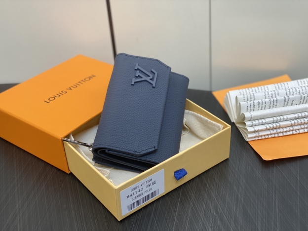 ルイ・ヴィトン「Louis Vuitton」ポルトフォイユ･パイロット