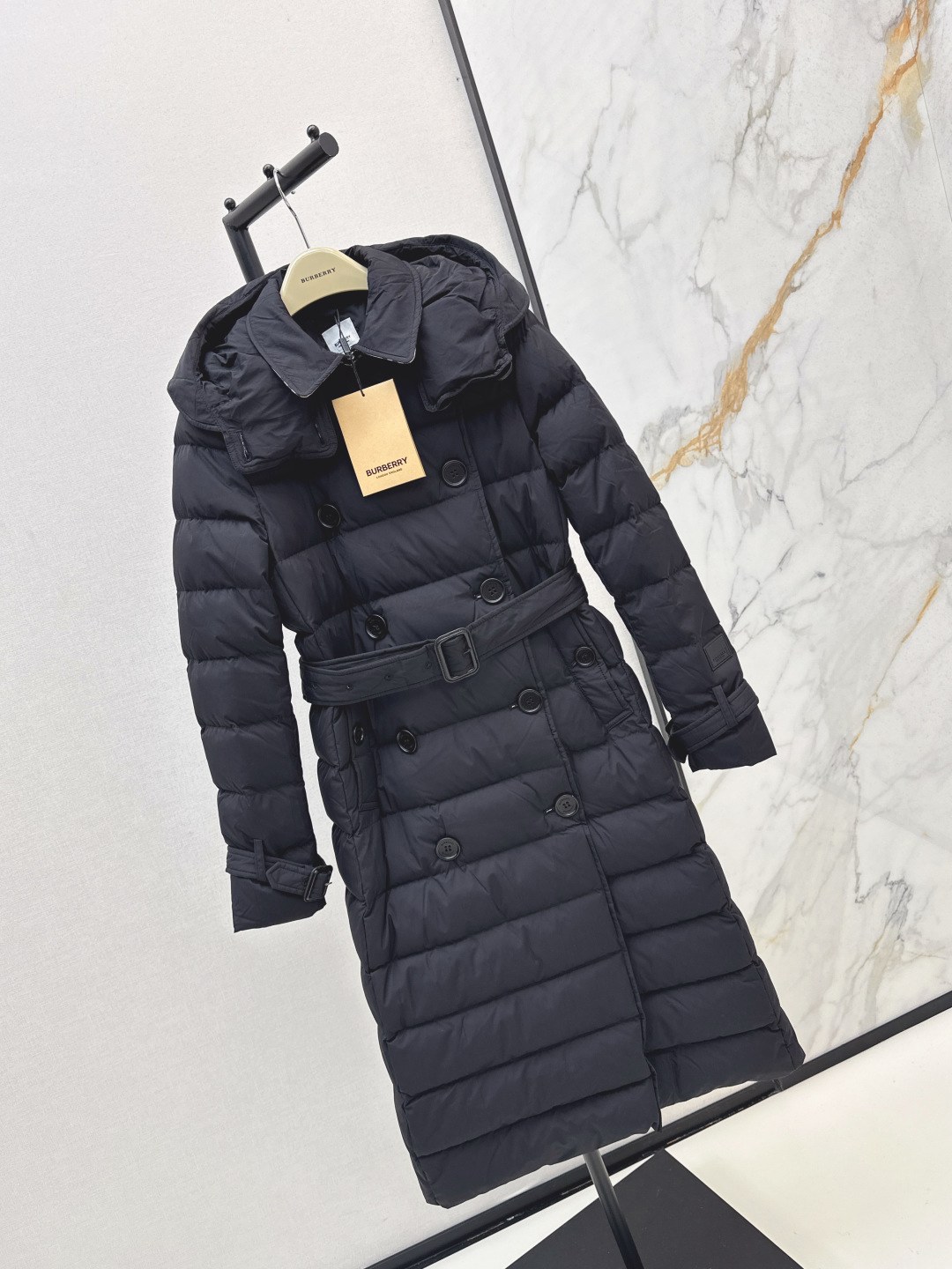 バーバリー「Burberry」 ダブルブレスト ロング ダウンコート フード付き-ISETAN PRESTIGE CURATED