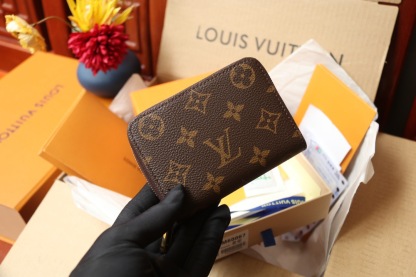 ルイ・ヴィトン「Louis Vuitton」ジッピー･コイン パース
