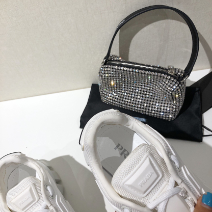 プラダ「Prada」 ディアドラ スニーカー-ISETAN PRESTIGE CURATED