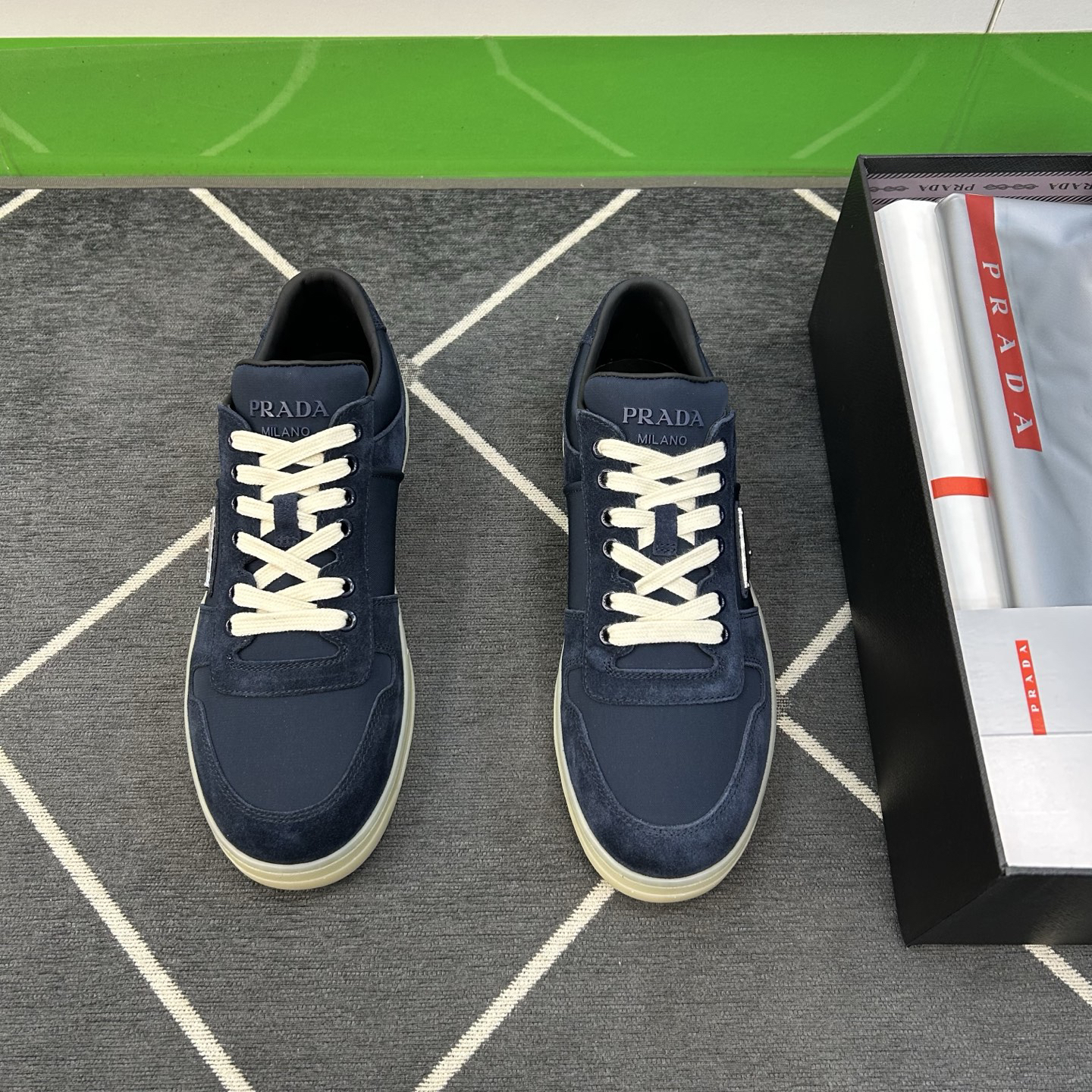 プラダ「Prada」メンズ スポーツ スニーカー