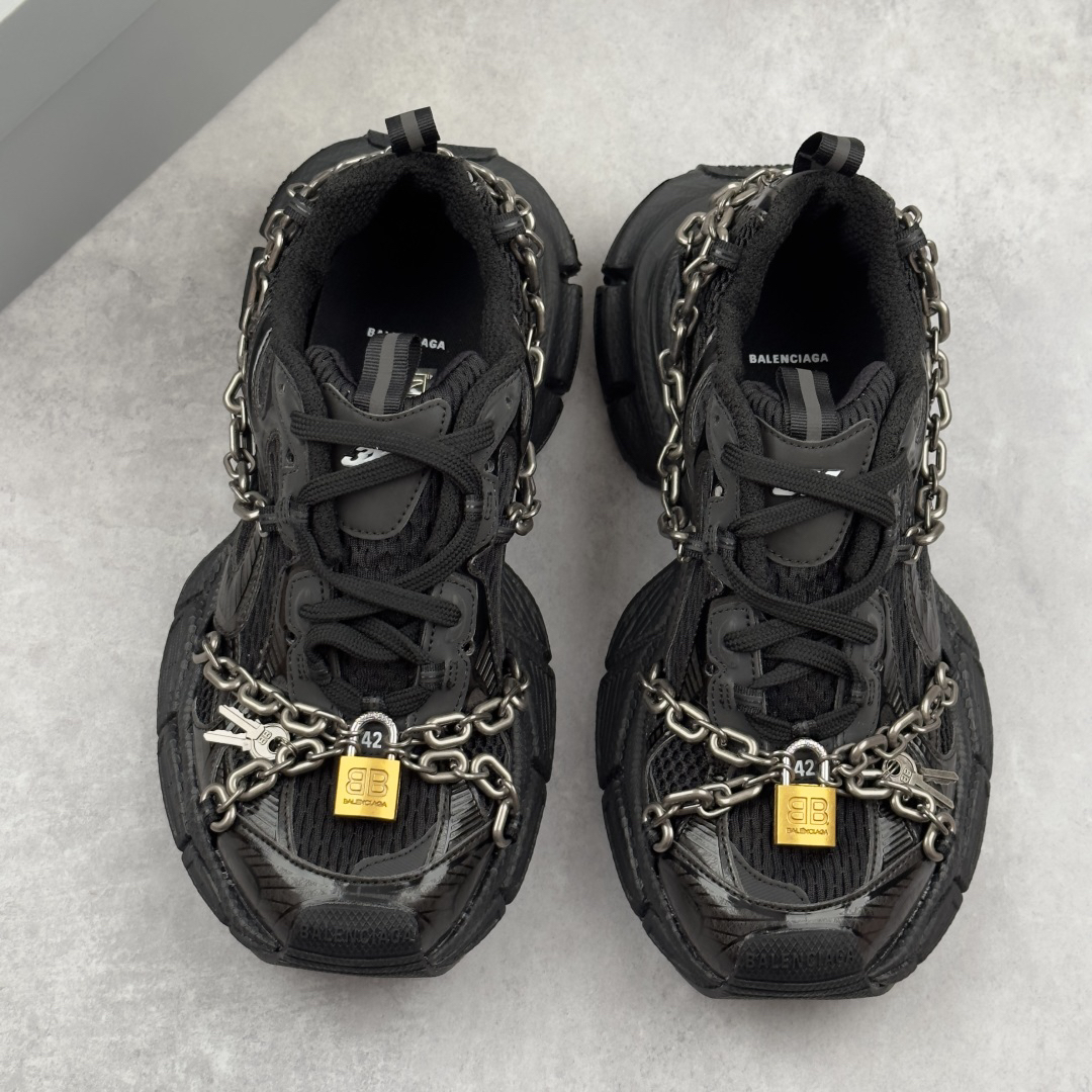 バレンシアガ「Balenciaga」Antom 3XLスニーカー