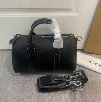 コーチ「Coach」COMPASS 25 ボストンバッグ