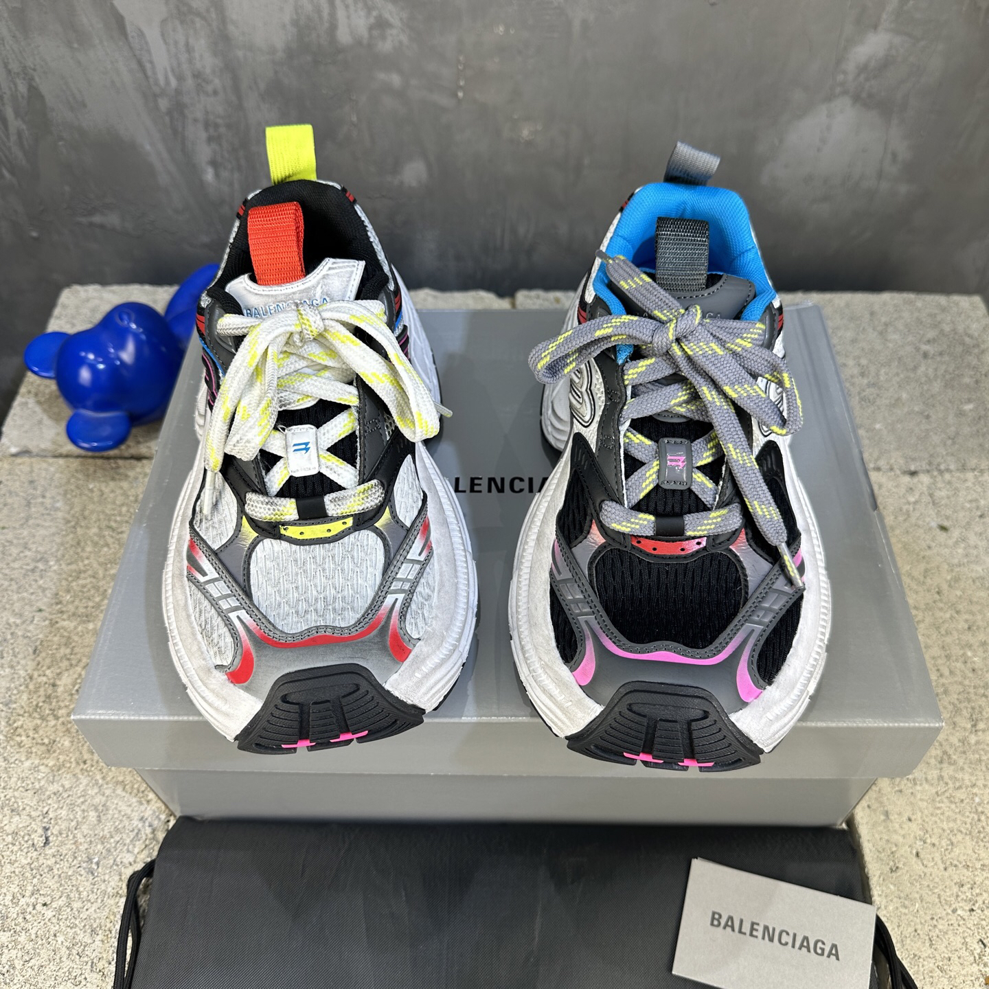 バレンシアガ「Balenciaga」25 ssトリプルs不良スニーカー