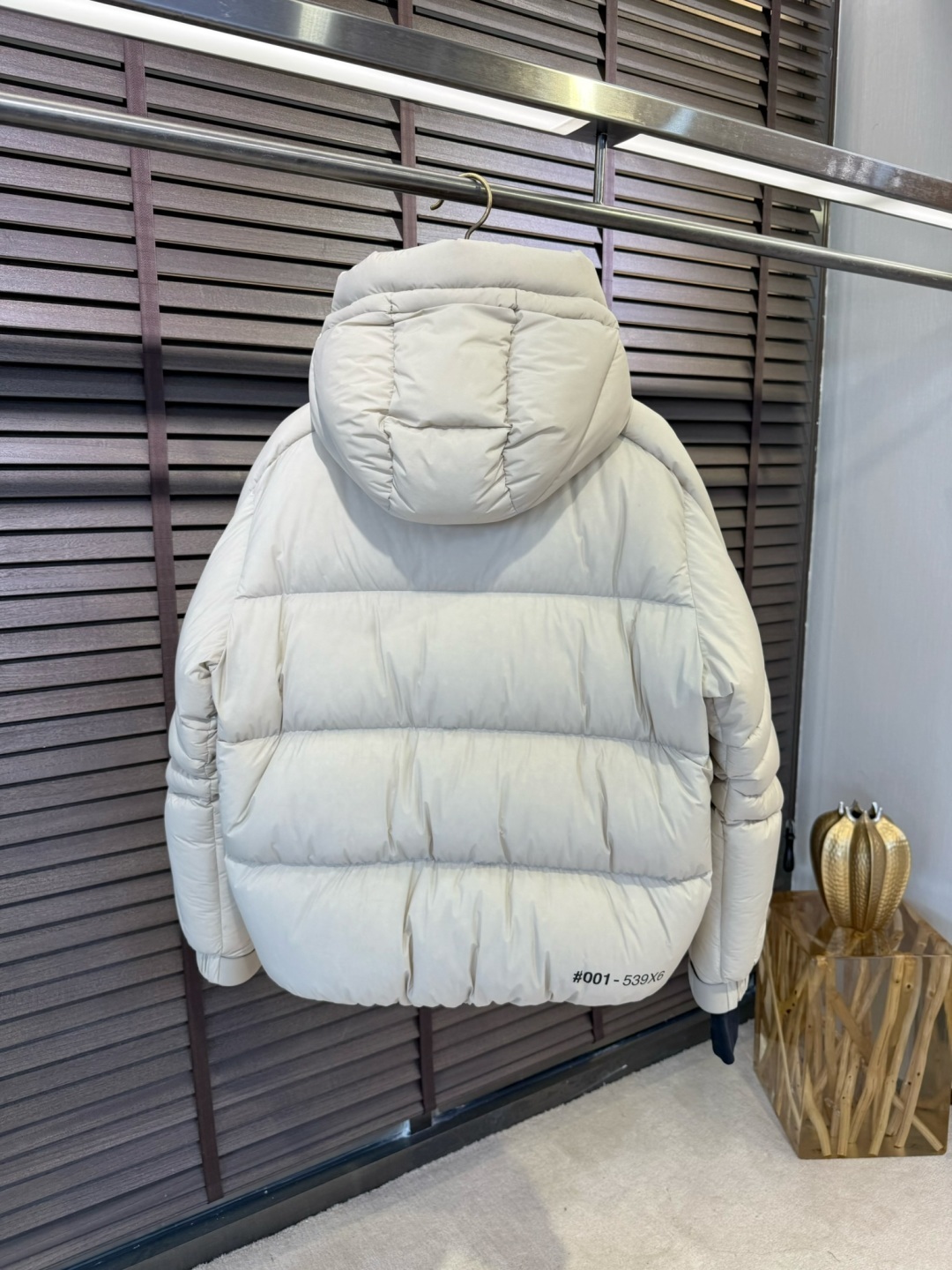 モンクレール「Moncler」フード付きスタンドカラーダウンジャケット