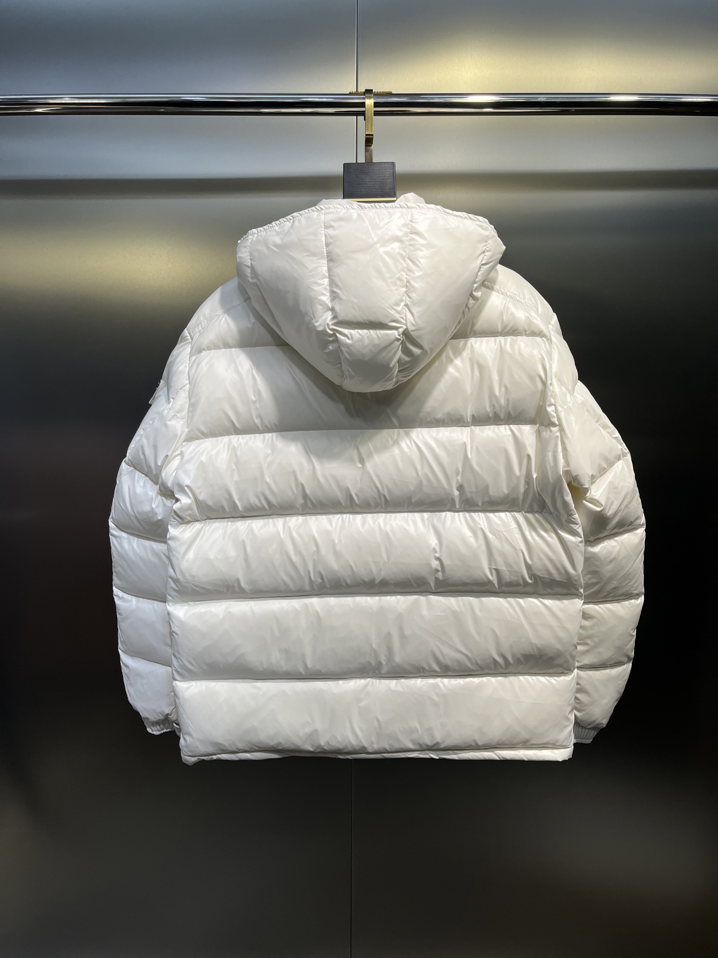 モンクレール「Moncler」Maya ダウンジャケット