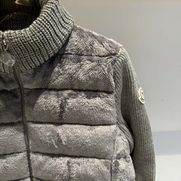 モンクレール「Moncler」パネルジップアップ ダウンジャケット