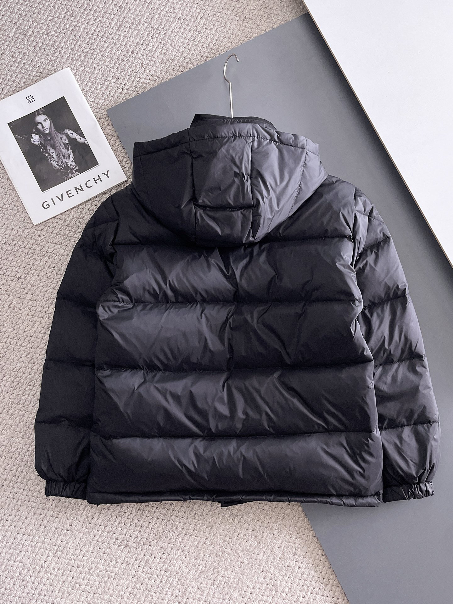 モンクレール「Moncler」スタンドカラー ダウンジャケット